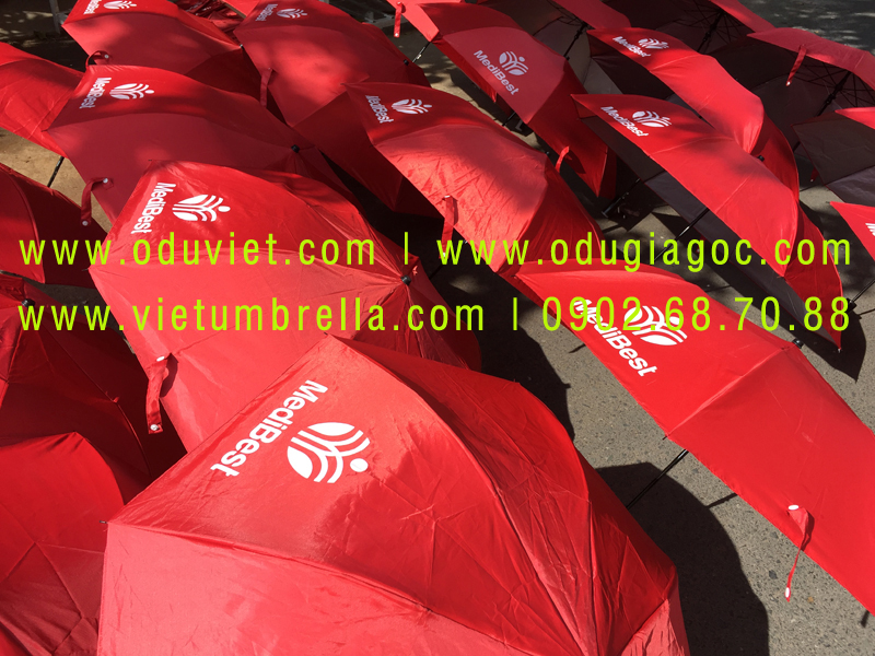 xưởng sản xuất ô dù cầm tay in logo quảng cáo